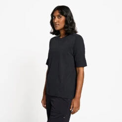 Ciele Athletics W HLSTShirt Sorino - Shadowcast -Ciele Athletics CLWHLST CW BK001 WHLSTshirtSorino Shadowcast 2024 D4 STUD2