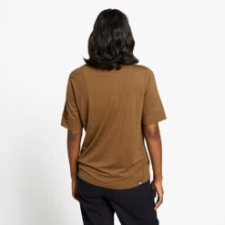 Ciele Athletics W HLSTShirt Sorino - Sable -Ciele Athletics CLWHLST CW DO001 WHLSTshirtSorino Sable 2024 D4 STUD3