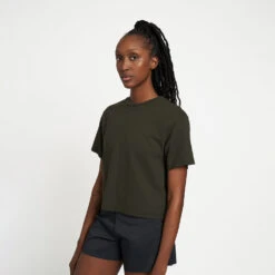 Ciele Athletics W NTRTShirt - Raven 10 Ciele Athletics W NTRTShirt - Raven -Ciele Athletics CLWNTRTS LE RBK001 WNRTShirt Raven 2024 D1 STUD2