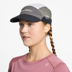 Ciele Athletics FSTCap SC - Field - Iconic SL - Whitaker -Ciele Athletics U 2 CA 0064 GR001 FSTCapSC Field IconicSL Whitaker D1 2025 STUD2edit