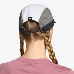 Ciele Athletics FSTCap SC - Field - Iconic SL - Whitaker -Ciele Athletics U 2 CA 0064 GR001 FSTCapSC Field IconicSL Whitaker D1 2025 STUD3