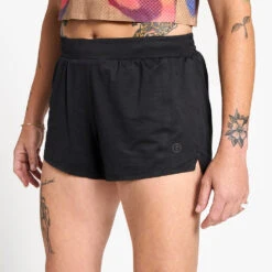 Ciele Athletics W RDShort - Shadowsphinx -Ciele Athletics W 1 SH 0011 BK002W RDShort Shadowsphinx D1 2025 STUD1