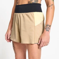 Ciele Athletics W TRNShort 4" Brief - Safari -Ciele Athletics W 1 SH 0019 BE003 W TRNShort4Brief Safari D1 2025 STUD1