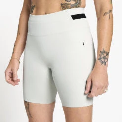 Ciele Athletics W FSTTight Short 7" - Light Grey 15 Ciele Athletics W FSTTight Short 7" - Light Grey -Ciele Athletics W 1 TG 0049 GR003 W FSTTightShort7 LightGrey D1 2025 STUD1